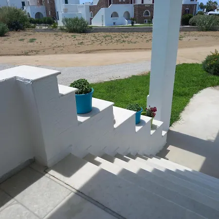 Joanna'S Rooms On The Beach Plaka  Exterior photo